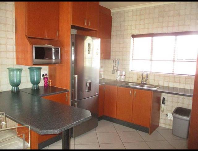 2 BEDROOM TOWNHOUSE FOR SALE IN LIEFDE EN VREDE